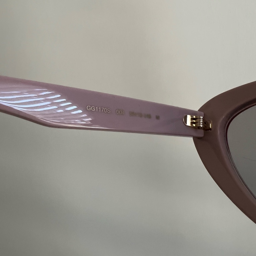 Pink Gucci Sunglasses - Picture 5 of 5